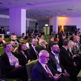 powiększ zdjęcie: Dolnośląski Kongres Inwestycyjny: debata o inwestycjach lokalnych z udziałem ...