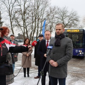 powiększ zdjęcie: Kolejne autobusy elektryczne dołączyły do floty MPK Legnica
