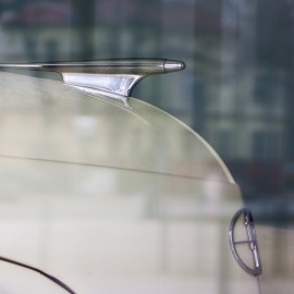 powiększ zdjęcie: Drezyna Warszawa M20 na placu Słowiańskim w Legnicy