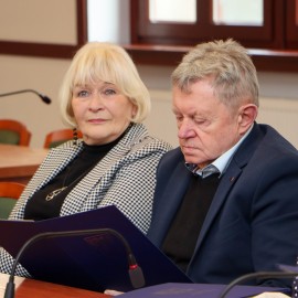 powiększ zdjęcie: Inauguracyjne posiedzenie Miejskiej Rady Seniorów w Legnicy V kadencji