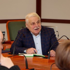 powiększ zdjęcie: Inauguracyjne posiedzenie Miejskiej Rady Seniorów w Legnicy V kadencji