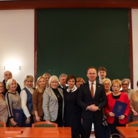 powiększ zdjęcie: Inauguracyjne posiedzenie Miejskiej Rady Seniorów w Legnicy V kadencji