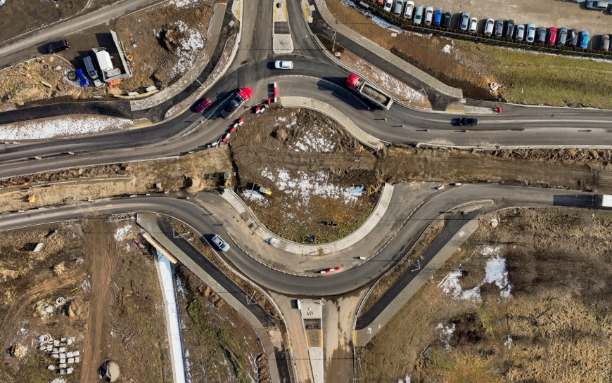 Trwają prace przy budowie ronda turbinowego na ul. Jaworzyńskiej