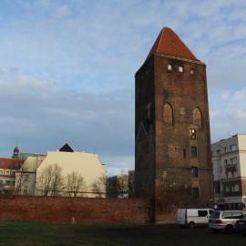 powiększ zdjęcie: Wybrano wykonawcę rewitalizacji Wieży Bramy Chojnowskiej
