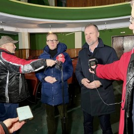 powiększ zdjęcie: Prezydent Maciej Kupaj pozyskał środki na remont Kina Ognisko