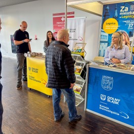 powiększ zdjęcie: Legnica promowała ofertę mieszkaniową na targach we Wrocławiu