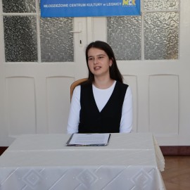 powiększ zdjęcie: Karolina Barszczuk laureatką miejskiej edycji konkursu „Ośmiu Wspaniałych”