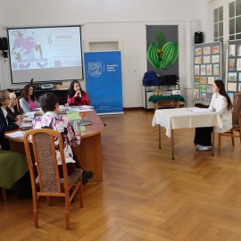 powiększ zdjęcie: Karolina Barszczuk laureatką miejskiej edycji konkursu „Ośmiu Wspaniałych”