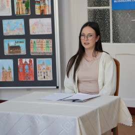 powiększ zdjęcie: Karolina Barszczuk laureatką miejskiej edycji konkursu „Ośmiu Wspaniałych”