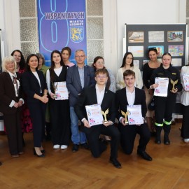 Karolina Barszczuk laureatką miejskiej edycji konkursu „Ośmiu Wspaniałych”