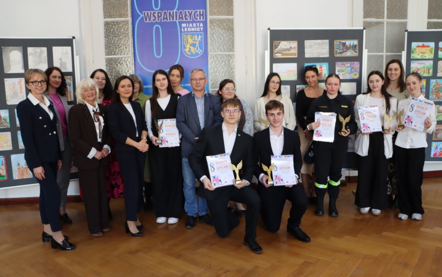 Karolina Barszczuk laureatką miejskiej edycji konkursu „Ośmiu Wspaniałych”