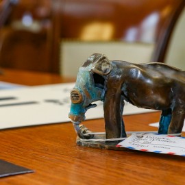 powiększ zdjęcie: Nagroda Prezydenta Legnicy na Satyrykonie 2026 dla Brady’ego Izquierdo Rodrigueza