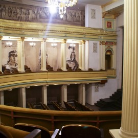 Nocne zwiedzanie Teatru Modrzejewskiej z okazji Międzynarodowego Dnia Teatru