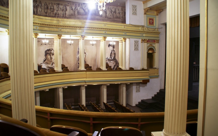 Nocne zwiedzanie Teatru Modrzejewskiej z okazji Międzynarodowego Dnia Teatru