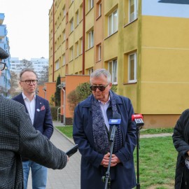 powiększ zdjęcie: Nowy mural promujący Legnicki Festiwal SREBRO już gotowy