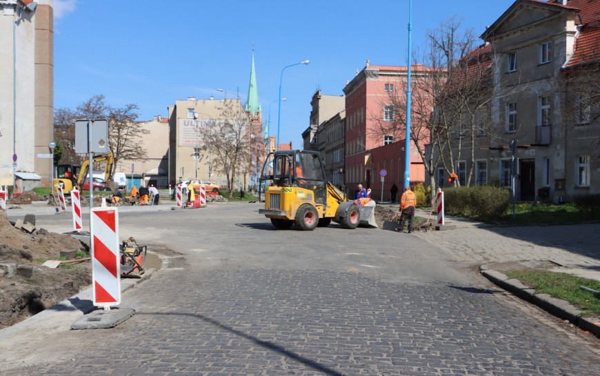 Postęp w pracach na ul. Powstańców Śląskich