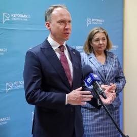 powiększ zdjęcie: Reforma 26:Kompas Jutra. W Legnicy rozmawiano o przyszłości polskiej szkoły