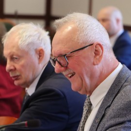 powiększ zdjęcie: Nowe zasady czystości, jednostka "D" i prestiżowe ...