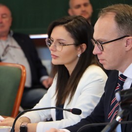 powiększ zdjęcie: Nowe zasady czystości, jednostka "D" i prestiżowe ...