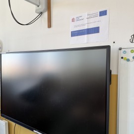 powiększ zdjęcie: Nowoczesny sprzęt dla Sp nr 10 w ramach projektu KPO
