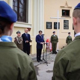 powiększ zdjęcie: Legnica uczciła 81. rocznicę zakończenia II wojny światowej