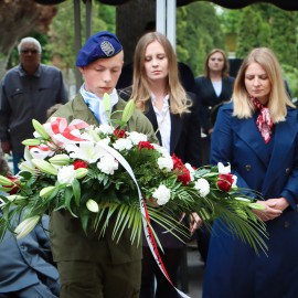 powiększ zdjęcie: Legnica uczciła 81. rocznicę zakończenia II wojny światowej