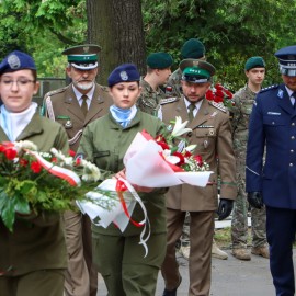 powiększ zdjęcie: Legnica uczciła 81. rocznicę zakończenia II wojny światowej