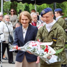 powiększ zdjęcie: Legnica uczciła 81. rocznicę zakończenia II wojny światowej