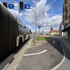 powiększ zdjęcie: Rowerem przez ul. Wrocławską. Kolejny etap inwestycji gotowy