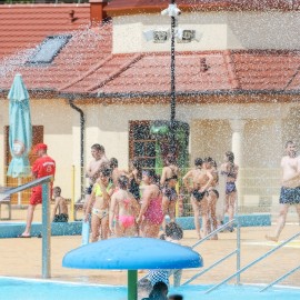 powiększ zdjęcie: Sezon letni na basenie Aquafun czas start