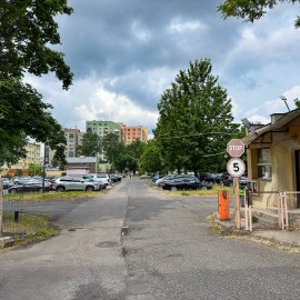 powiększ zdjęcie: Bezpłatny parking przy ul. Warmińskiej już dostępny. Miasto przejęło ponad 200 miejsc