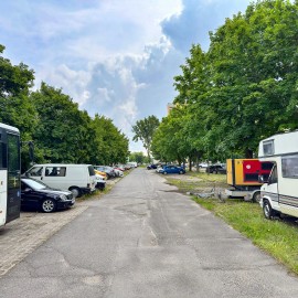 powiększ zdjęcie: Bezpłatny parking przy ul. Warmińskiej już dostępny. Miasto przejęło ponad 200 miejsc