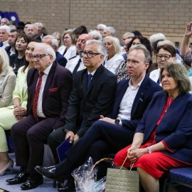 powiększ zdjęcie: 80 lat legnickiej "Jedynki"