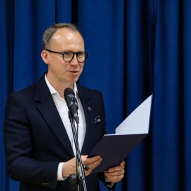 powiększ zdjęcie: 80 lat legnickiej "Jedynki"