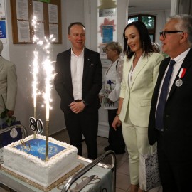 powiększ zdjęcie: 80 lat legnickiej "Jedynki"