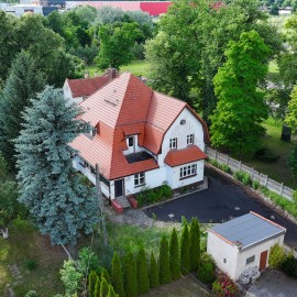 powiększ zdjęcie: Dawna izba wytrzeźwień na sprzedaż