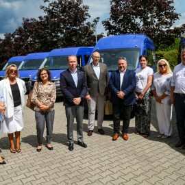 Nowoczesne autobusy do przewozu niepełnosprawnych
