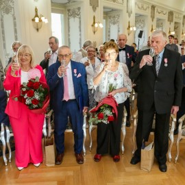 powiększ zdjęcie: Diamentowe, szmaragdowe i złote jubileusze