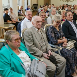 powiększ zdjęcie: Diamentowe, szmaragdowe i złote jubileusze