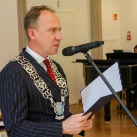 powiększ zdjęcie: Diamentowe, szmaragdowe i złote jubileusze