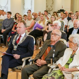 powiększ zdjęcie: Diamentowe, szmaragdowe i złote jubileusze