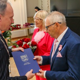powiększ zdjęcie: Diamentowe, szmaragdowe i złote jubileusze
