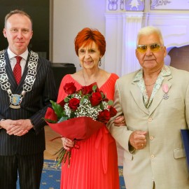 powiększ zdjęcie: Diamentowe, szmaragdowe i złote jubileusze