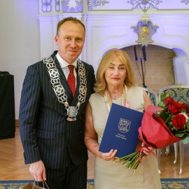 powiększ zdjęcie: Diamentowe, szmaragdowe i złote jubileusze