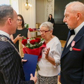powiększ zdjęcie: Diamentowe, szmaragdowe i złote jubileusze