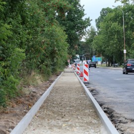 powiększ zdjęcie: Trwają prace drogowe na Nowodworskiej i Działkowej