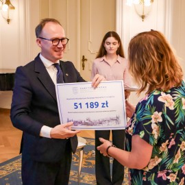 powiększ zdjęcie: Zabytek od nowa - wsparcie trafiło do beneficjentów