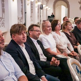 powiększ zdjęcie: Zabytek od nowa - wsparcie trafiło do beneficjentów