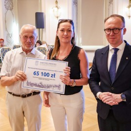 powiększ zdjęcie: Zabytek od nowa - wsparcie trafiło do beneficjentów