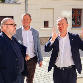 powiększ zdjęcie: Niebawem rozpocznie się remont ratusza